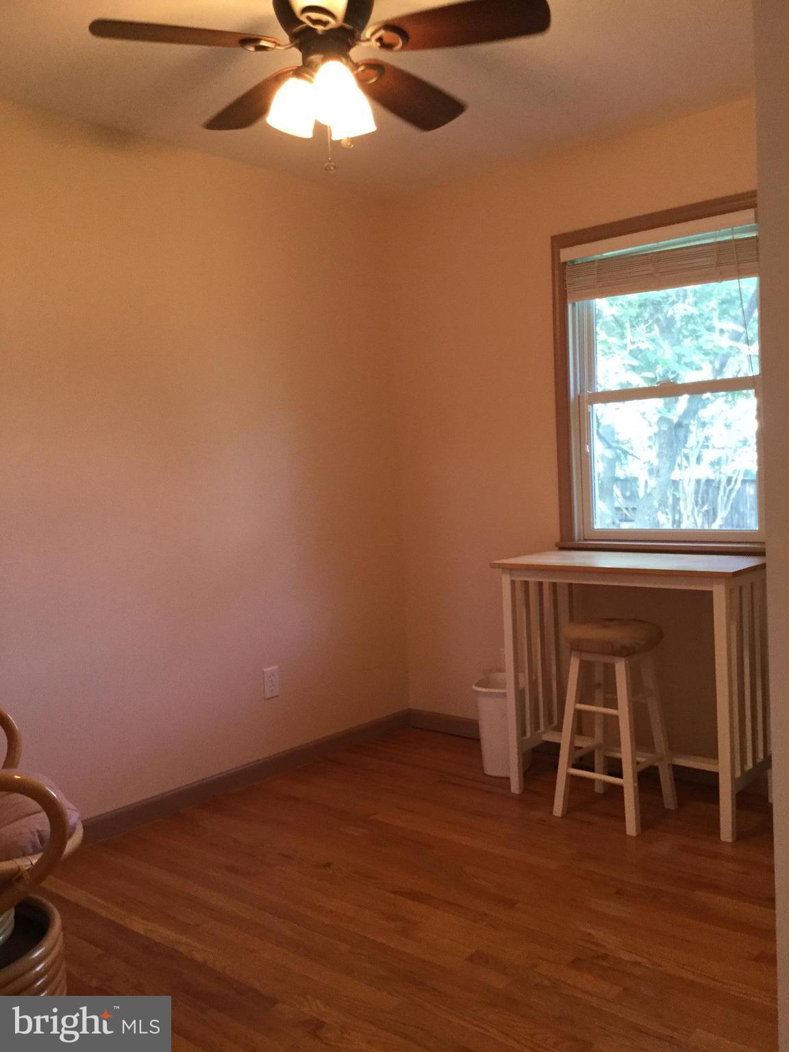 7946 East Shore Road Pasadena, MD 21122 - Photo 17 of 26 Bedroom