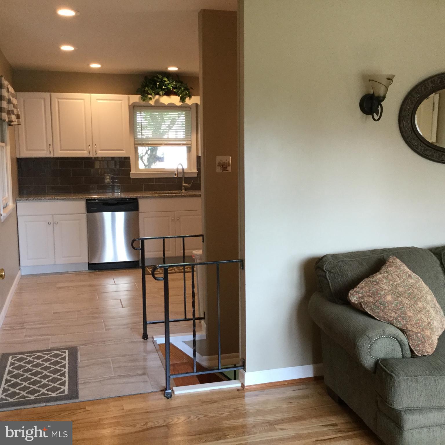 7946 East Shore Road Pasadena, MD 21122 - Photo 9 of 26 View