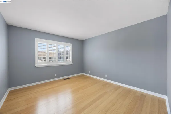 $798,888 | 34 Chimney Rock, Oakland, CA 94605