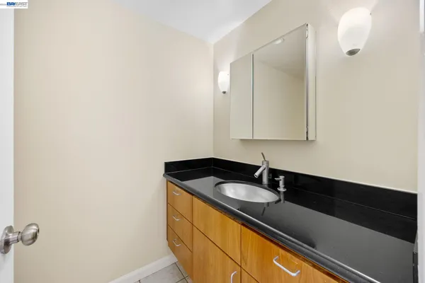 $798,888 | 34 Chimney Rock, Oakland, CA 94605
