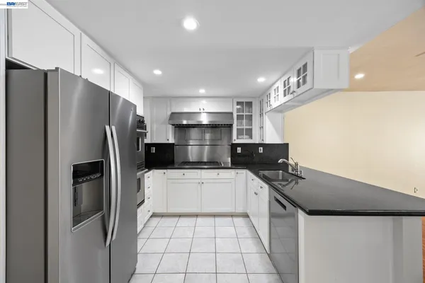 $798,888 | 34 Chimney Rock, Oakland, CA 94605