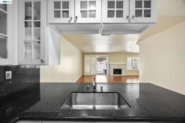 $798,888 | 34 Chimney Rock, Oakland, CA 94605