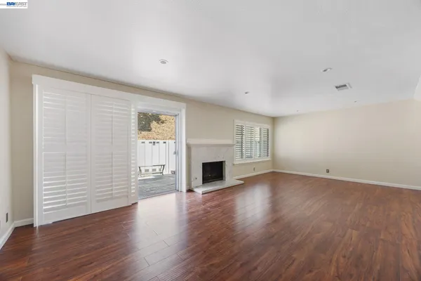 $798,888 | 34 Chimney Rock, Oakland, CA 94605