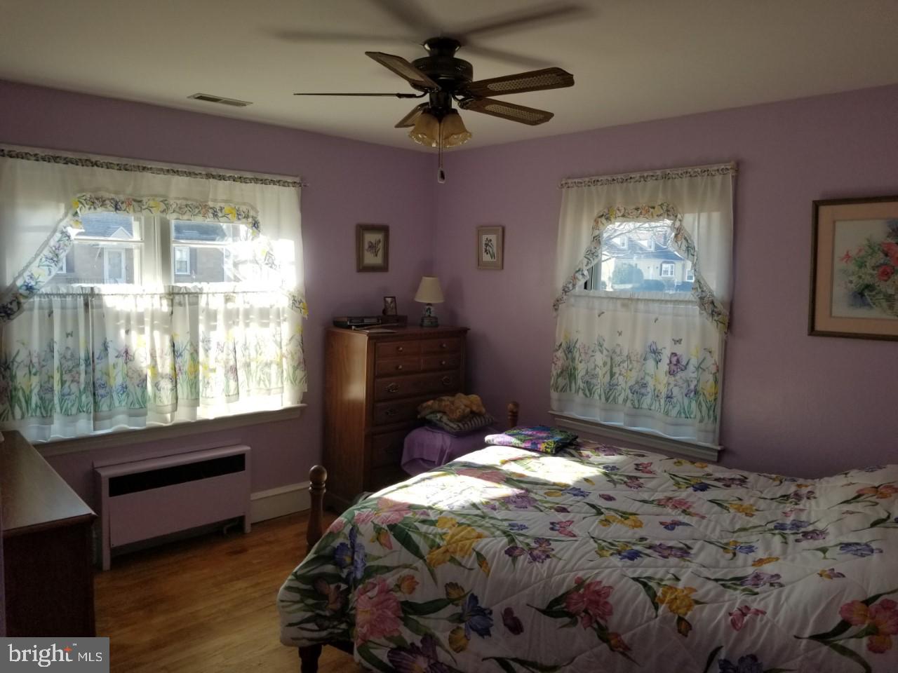 135 Oxford Road Cinnaminson, NJ 08077 - Photo 8 of 10 Gallery Image 8