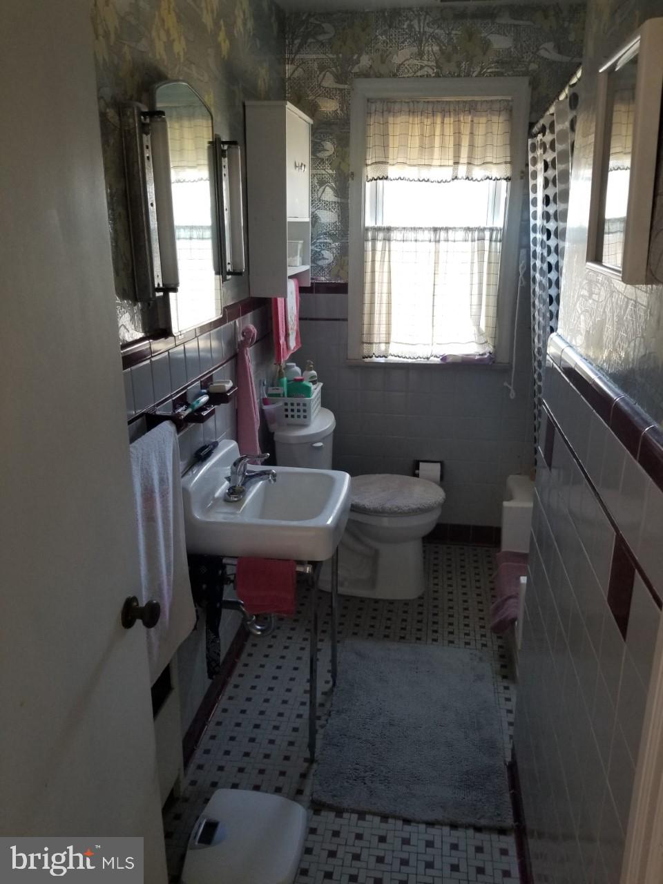 135 Oxford Road Cinnaminson, NJ 08077 - Photo 9 of 10 Gallery Image 9