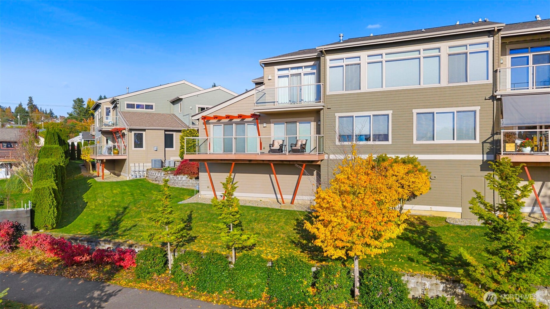 219 Apple Street Bremerton, WA 98310 - Photo 29 of 39 front view of a house with a yard