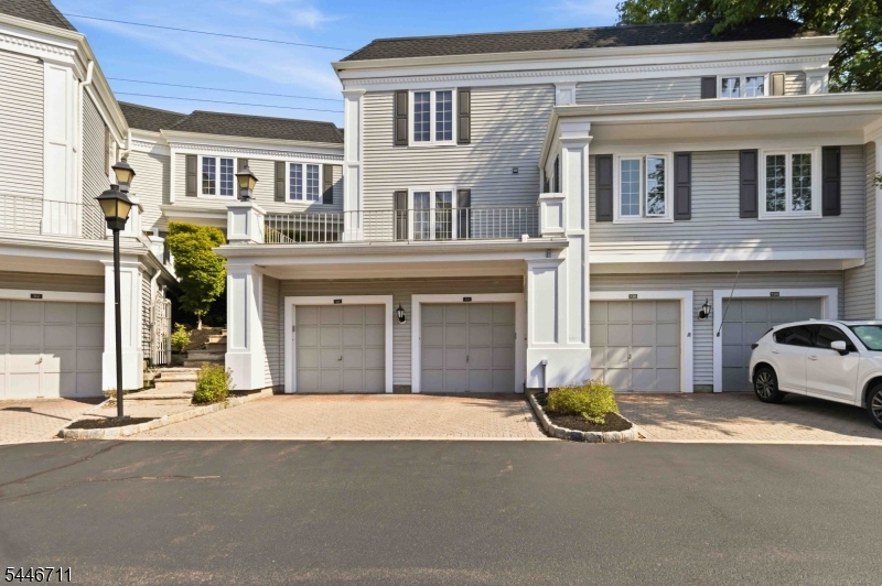 138 Terrace Drive Chatham, NJ 07928 - Photo 2 of 22