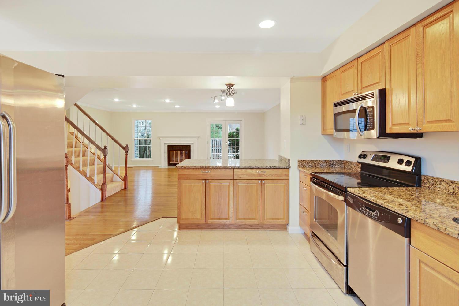 15120 Callohan Court Silver Spring, MD 20906 - Photo 8 of 30 Kitchen