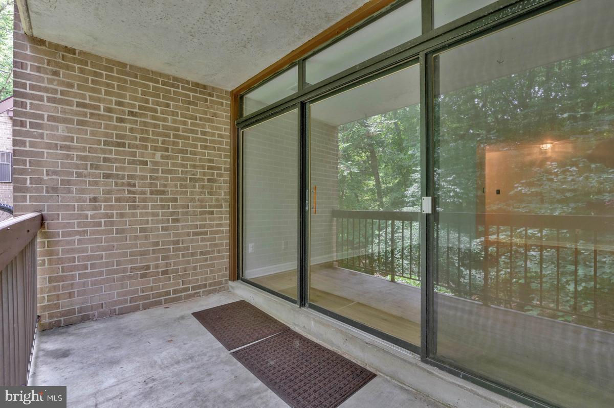 1663 Parkcrest Circle, Unit 200 Reston, VA 20190 - Photo 27 of 30