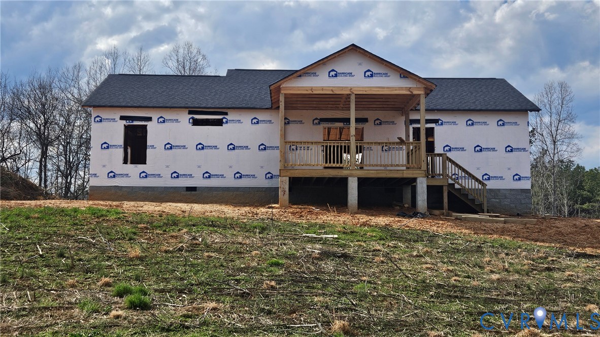 2078 East Courthouse Road Blackstone, VA 23824 - Photo 5 of 6 a front view of a house with a yard