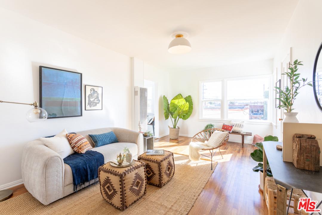 3036 Virginia Road, Unit 3 Los Angeles, CA 90016 - Photo 1 of 18 Gallery Image 1