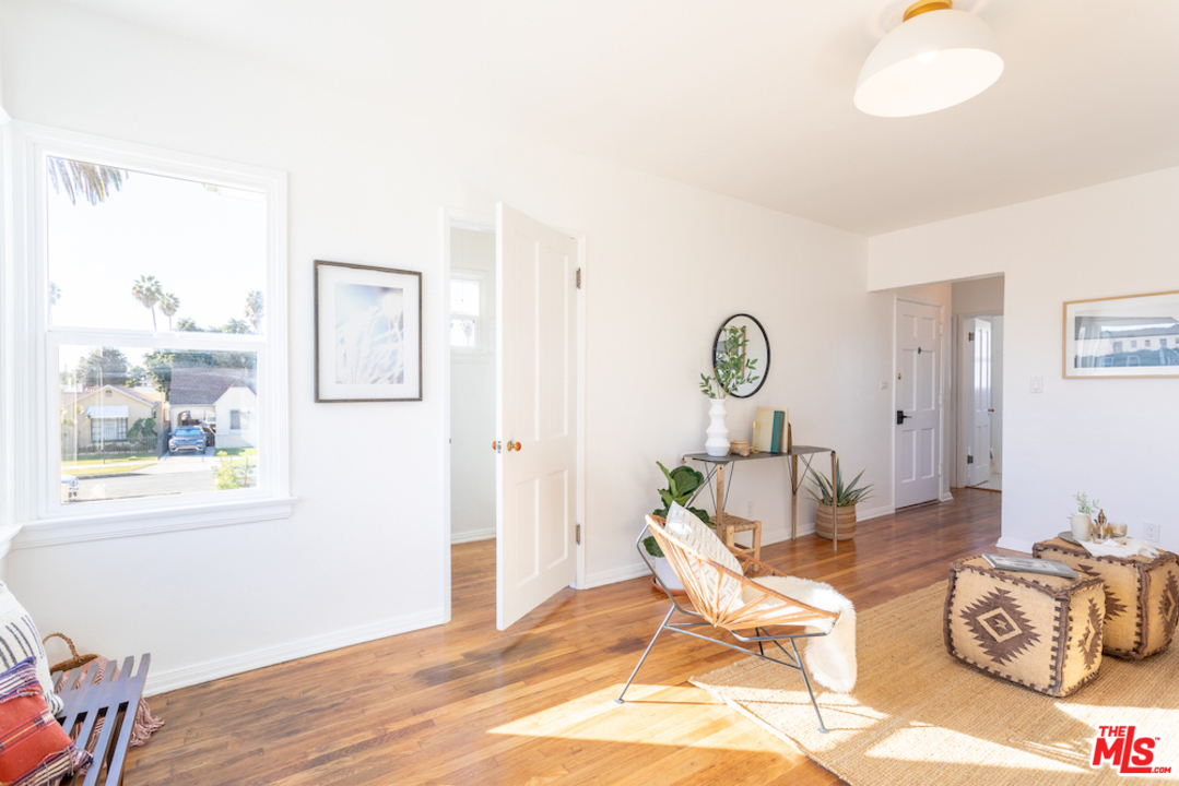 3036 Virginia Road, Unit 3 Los Angeles, CA 90016 - Photo 3 of 18 Gallery Image 3