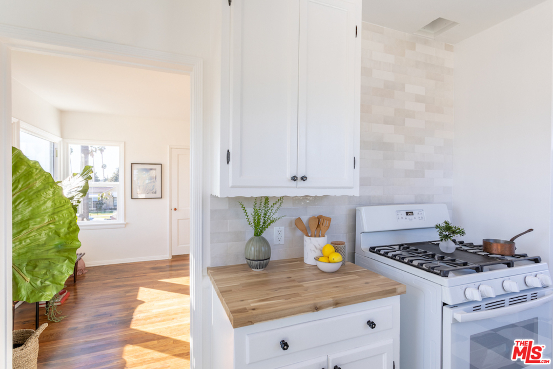3036 Virginia Road, Unit 3 Los Angeles, CA 90016 - Photo 8 of 18 Gallery Image 8