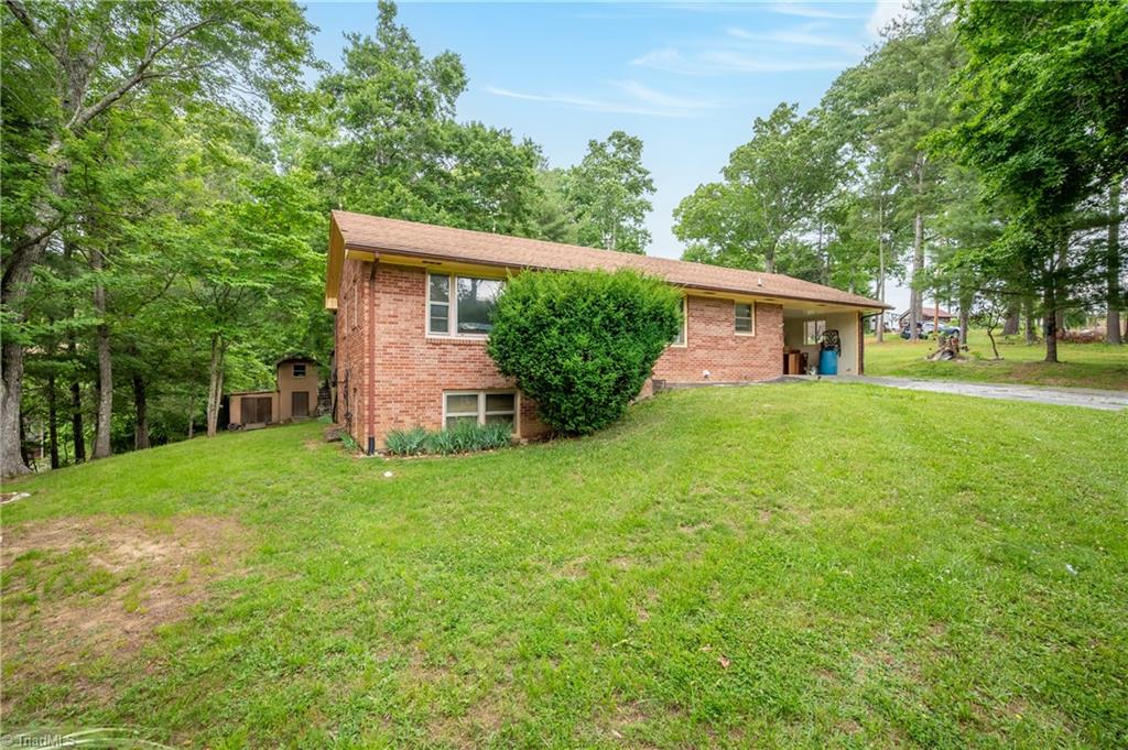 3987 Webbs Mill Road North Riner, VA 24149 - Photo 4 of 50