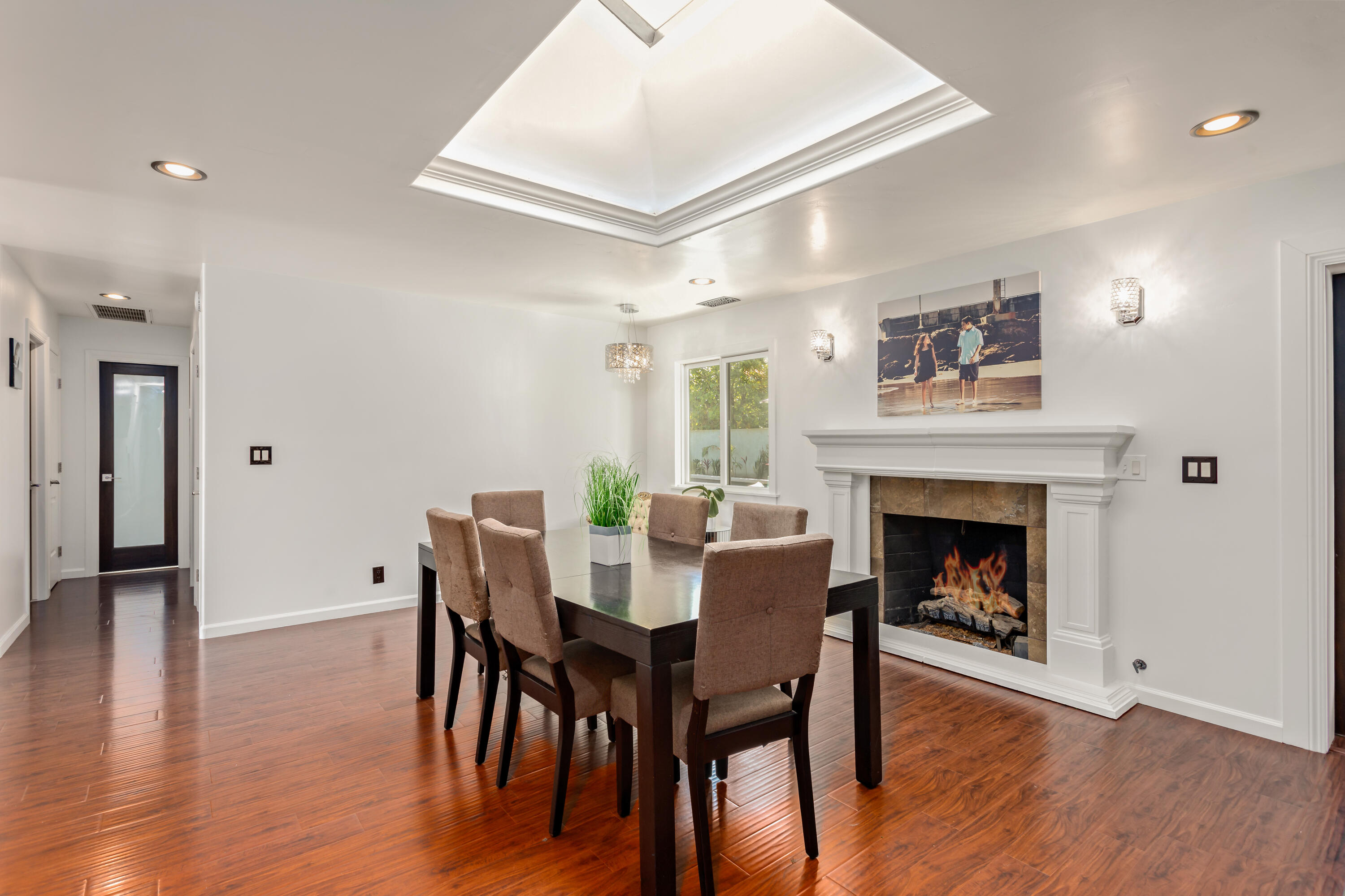5211 Keo Drive Santa Barbara, CA 93111 - Photo 5 of 39 Dining/Living Room
