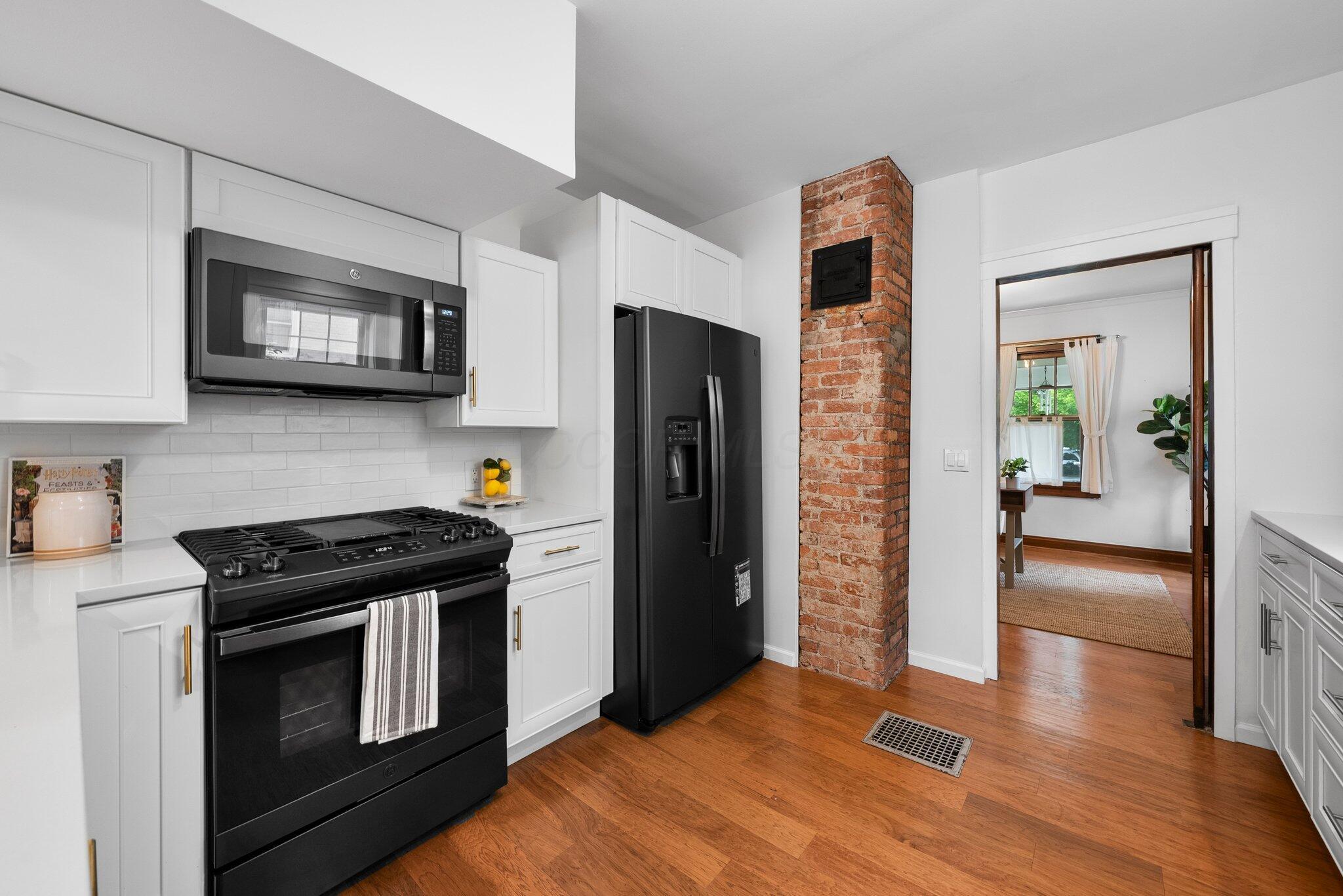 659 Vernon Road Columbus, OH 43209 - Photo 15 of 46 Kitchen