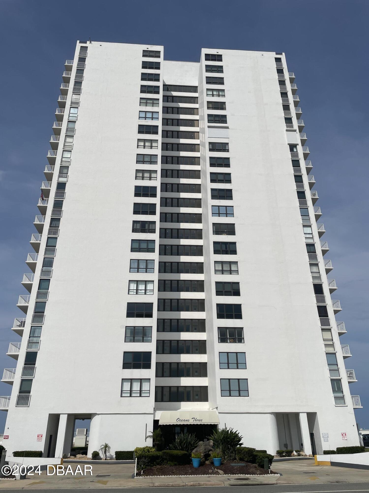 3043 South Atlantic Avenue Unit A040 Unit 204  