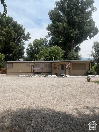 $325,000 | 367 East Rio Grande Avenue, Marysvale, UT 84750