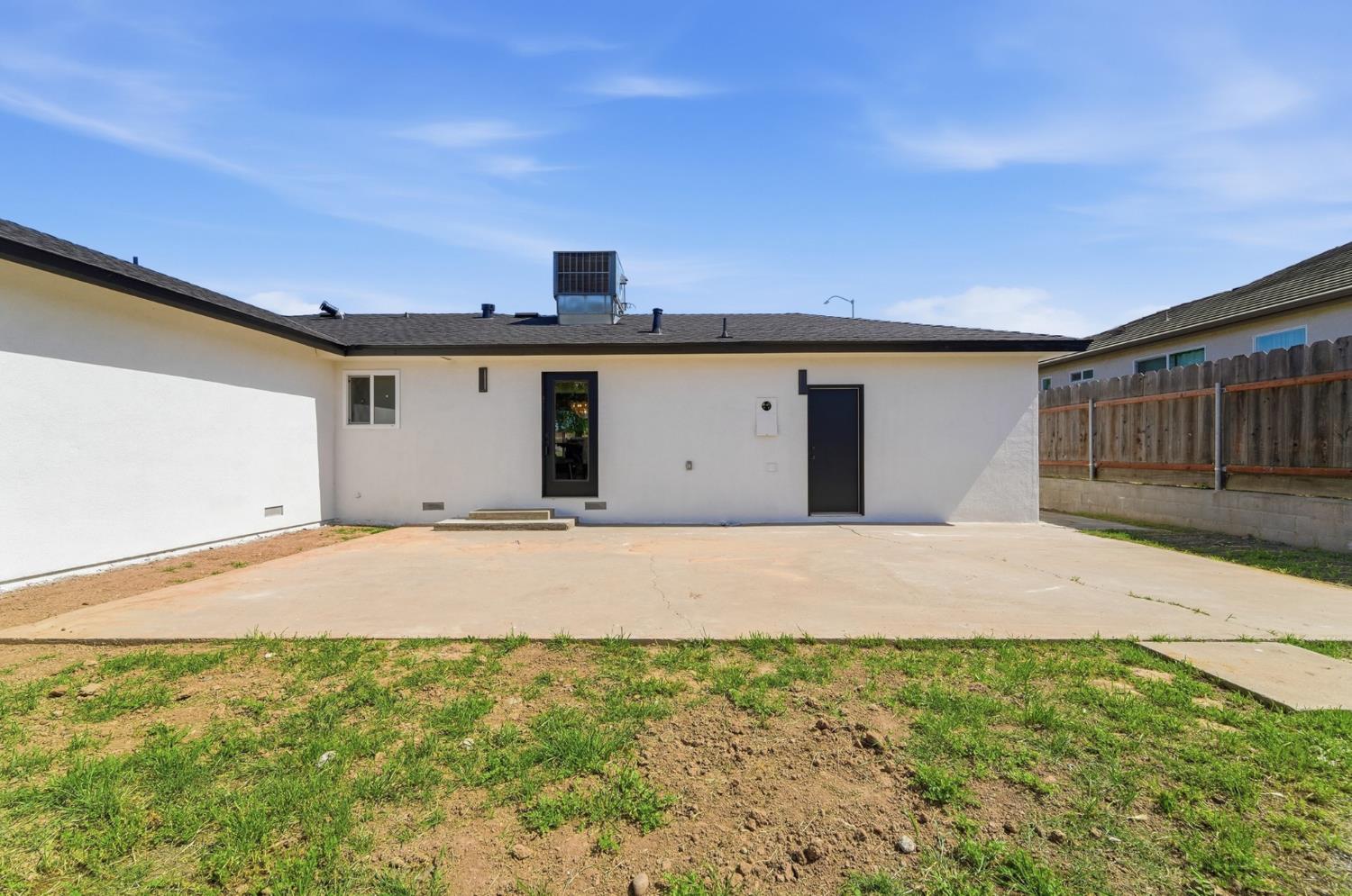 6237 Claus Road Riverbank, CA 95367 - Photo 45 of 53 a house with a outdoor space