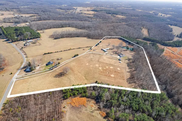 $624,900 | 1825 Powell School Road, Goodspring, TN 38460