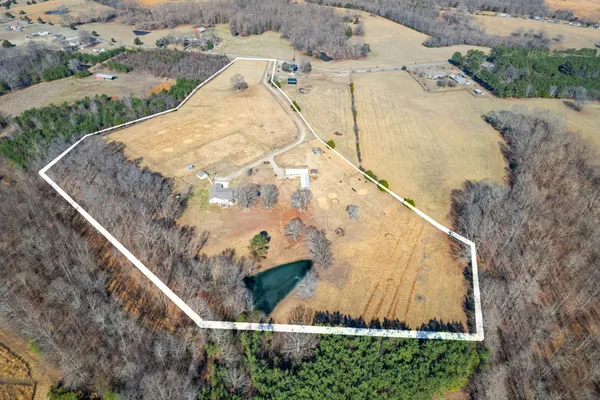 $624,900 | 1825 Powell School Road, Goodspring, TN 38460