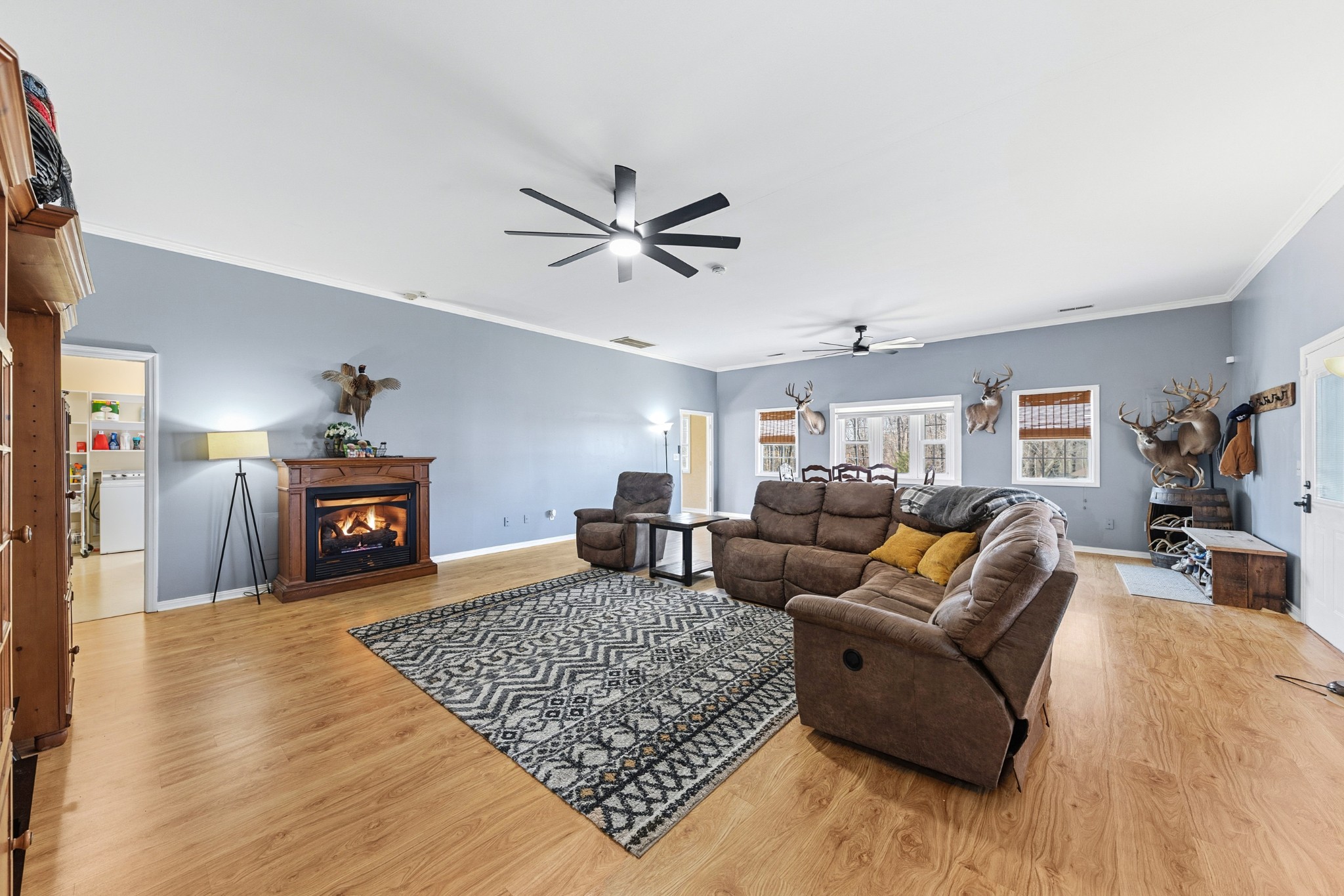1825 Powell School Road Goodspring, TN 38460 - Photo 10 of 100 a living room with furniture and wooden floor