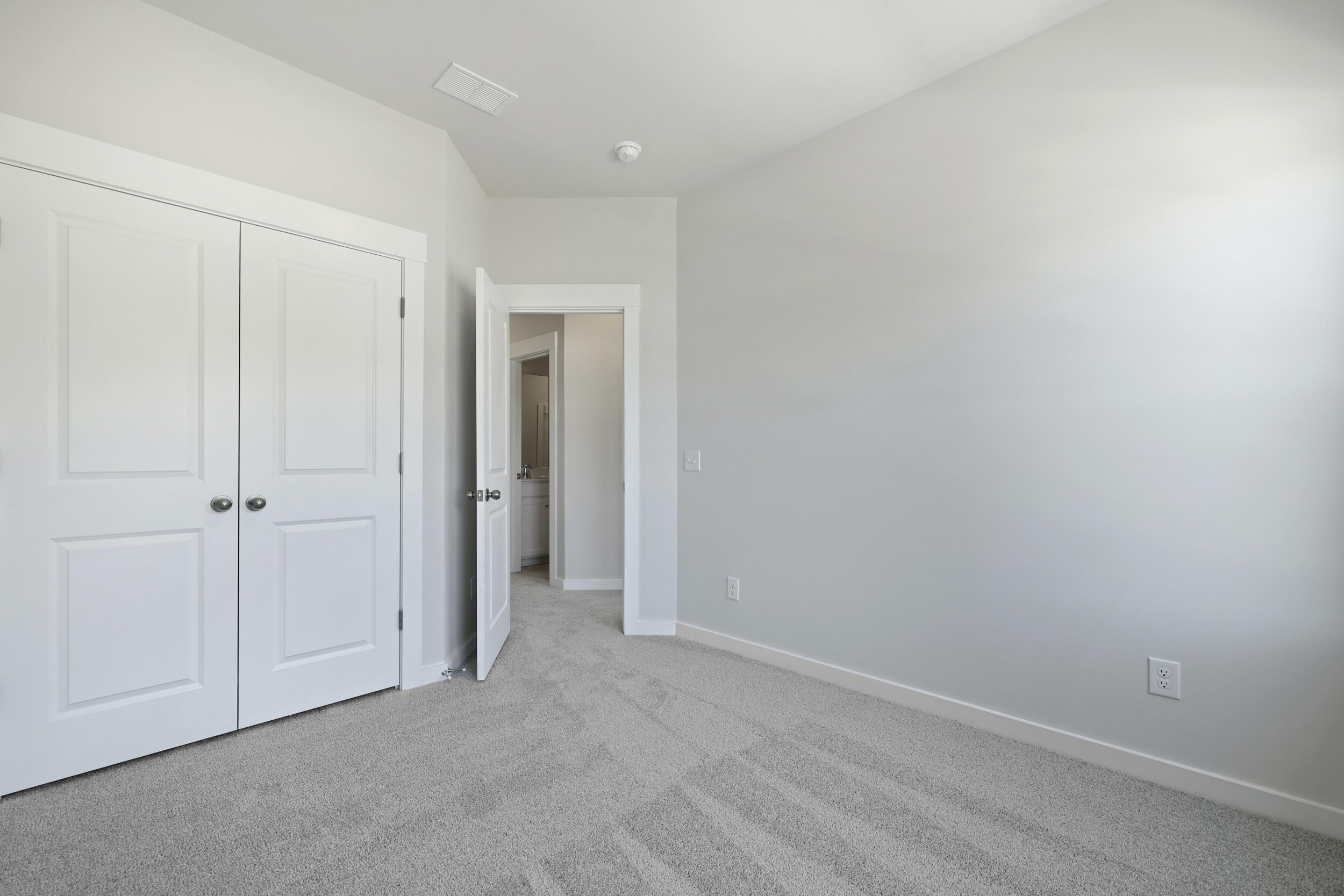 606 Scholar Way Summerville, SC 29486 - Photo 43 of 84 27_550a1241