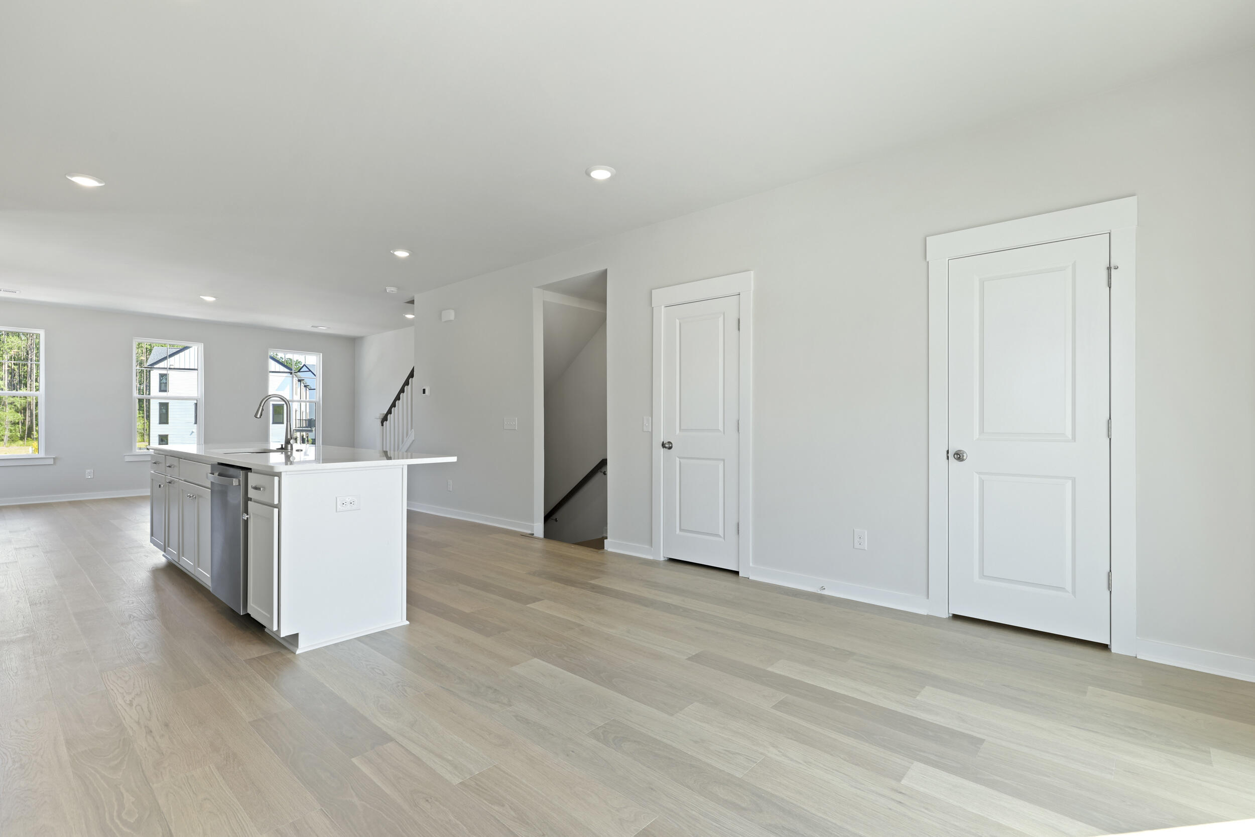 606 Scholar Way Summerville, SC 29486 - Photo 9 of 84 14_550a1177