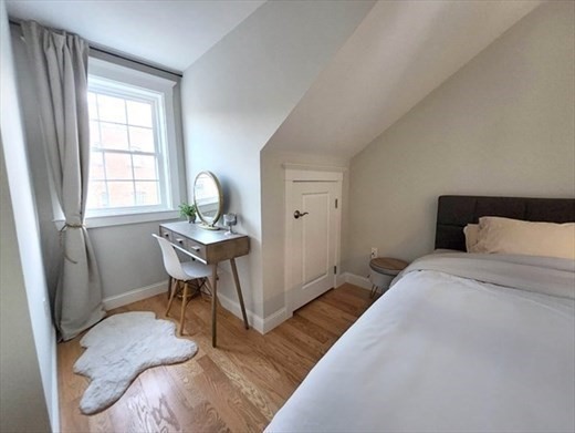 16 Common Street, Unit 5 Waltham, MA 02451 - Photo 8 of 14