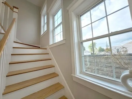 $4,000 | 16 Common Street, Unit 5, Waltham, MA 02451