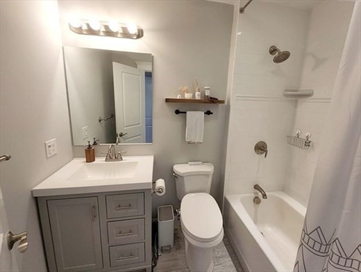 16 Common Street, Unit 5 Waltham, MA 02451 - Photo 10 of 14