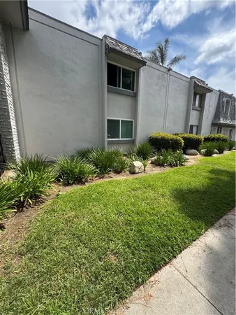 $250,000 | 5500 Ackerfield Avenue, Unit 309, Long Beach, CA 90805