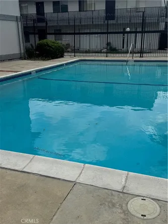 $250,000 | 5500 Ackerfield Avenue, Unit 309, Long Beach, CA 90805
