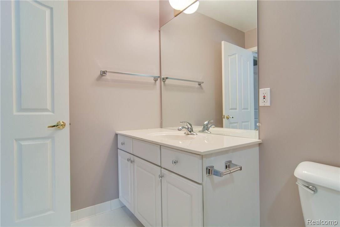 1406 Copper Circle Rochester, MI 48306 - Photo 35 of 43 DSC_2158Enfused.jpg