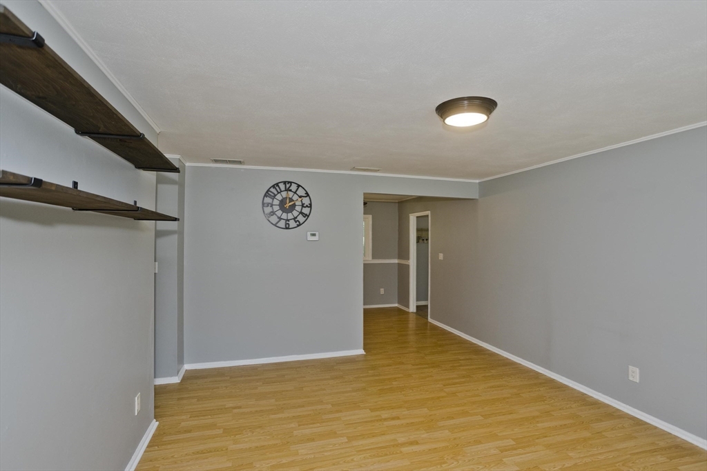 101 Old Farm Road Springfield, MA 01119 - Photo 4 of 33