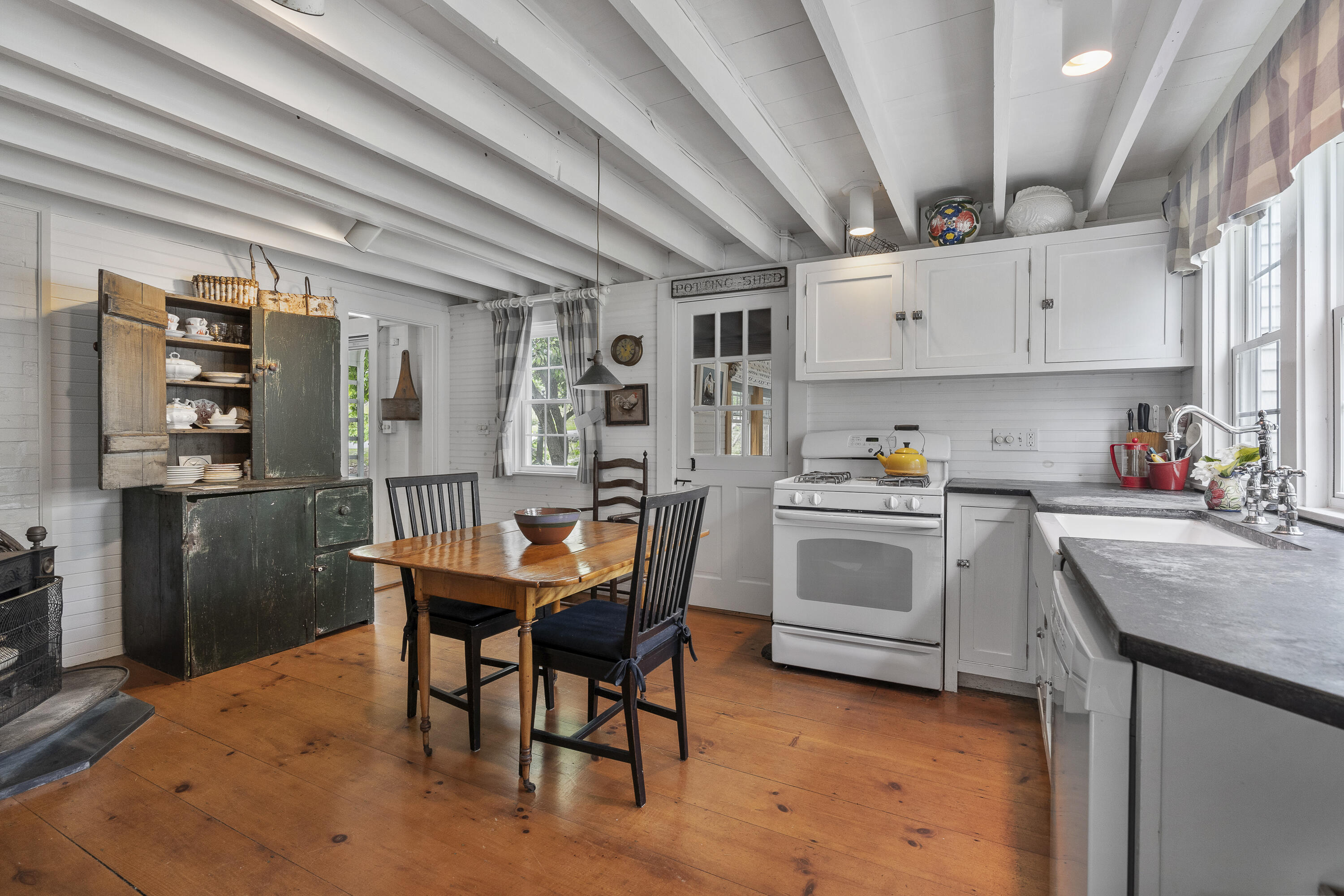 70 Pemaquid Loop Road New Harbor, ME 04554 - Photo 11 of 45 12_Kitchen area -25