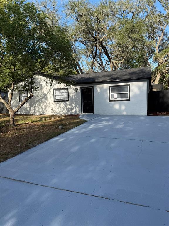 10850 Leon Street New Port Richey, FL 34654 - Photo 2 of 14