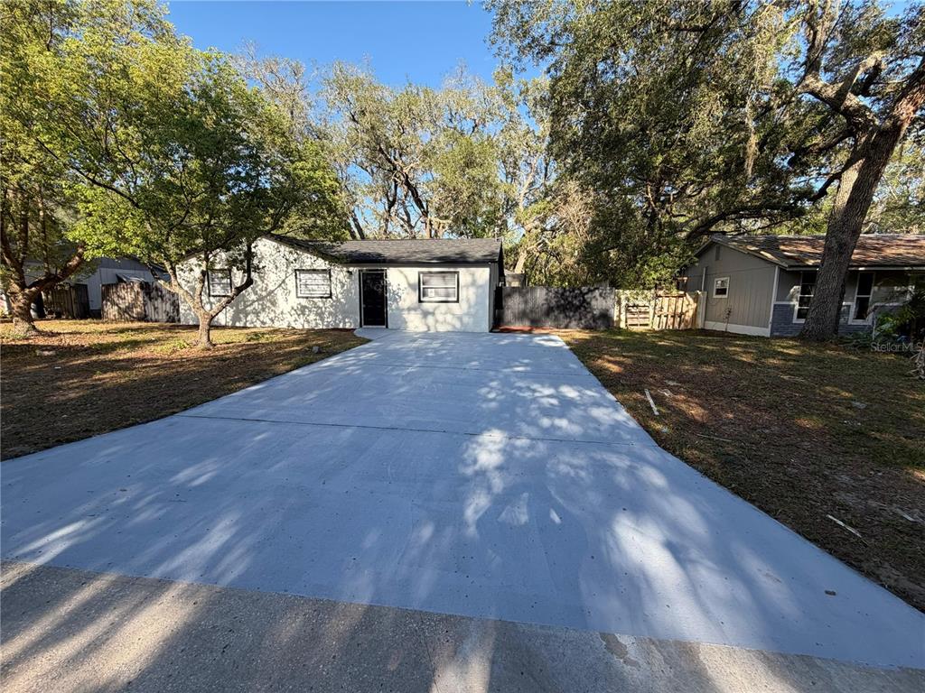 10850 Leon Street New Port Richey, FL 34654 - Photo 5 of 14
