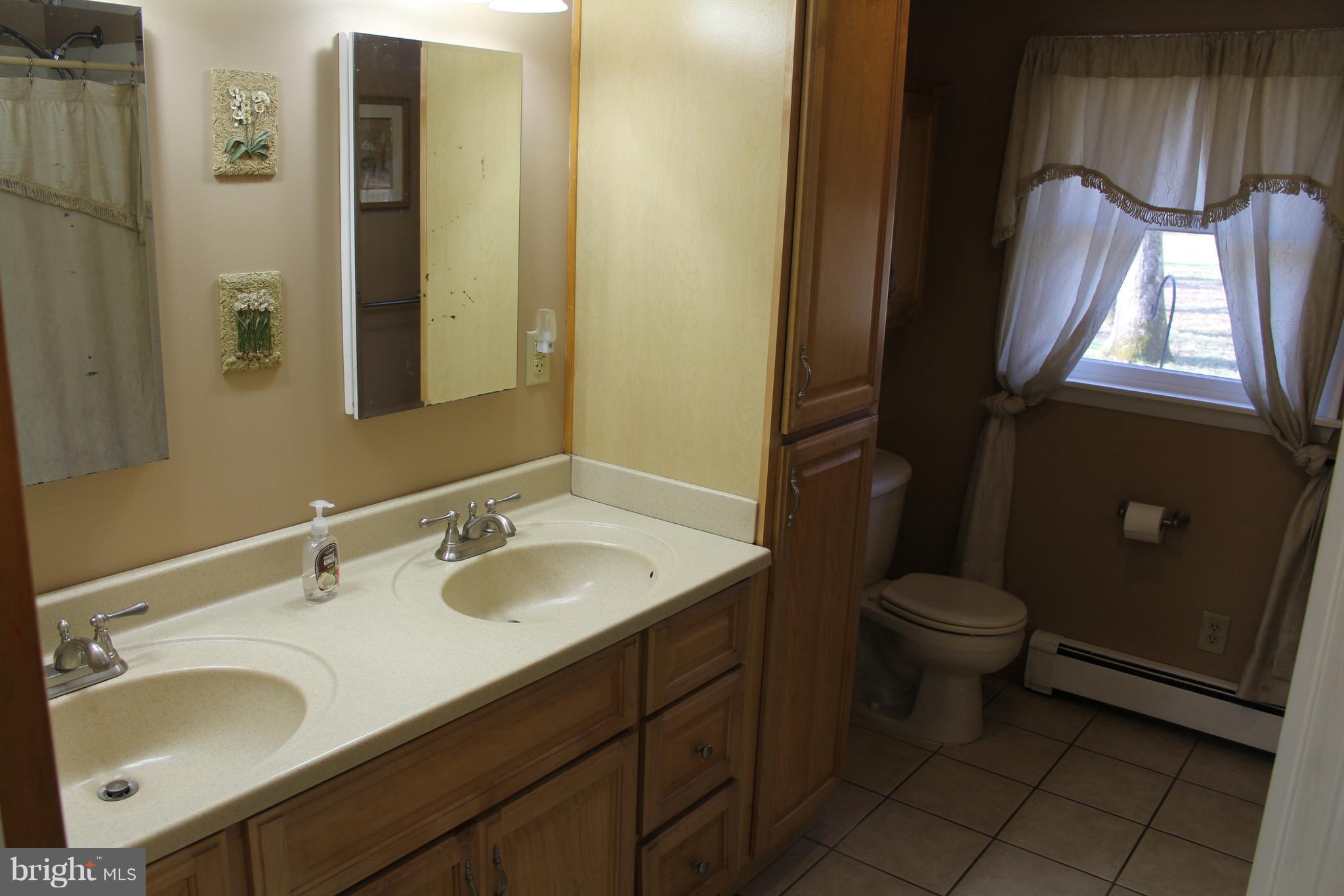 2314 Bedminster Road Perkasie, PA 18944 - Photo 17 of 24 Gallery Image 17
