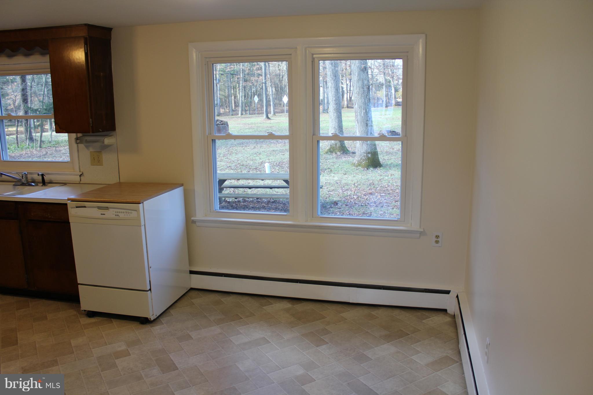 2314 Bedminster Road Perkasie, PA 18944 - Photo 9 of 24 Gallery Image 9