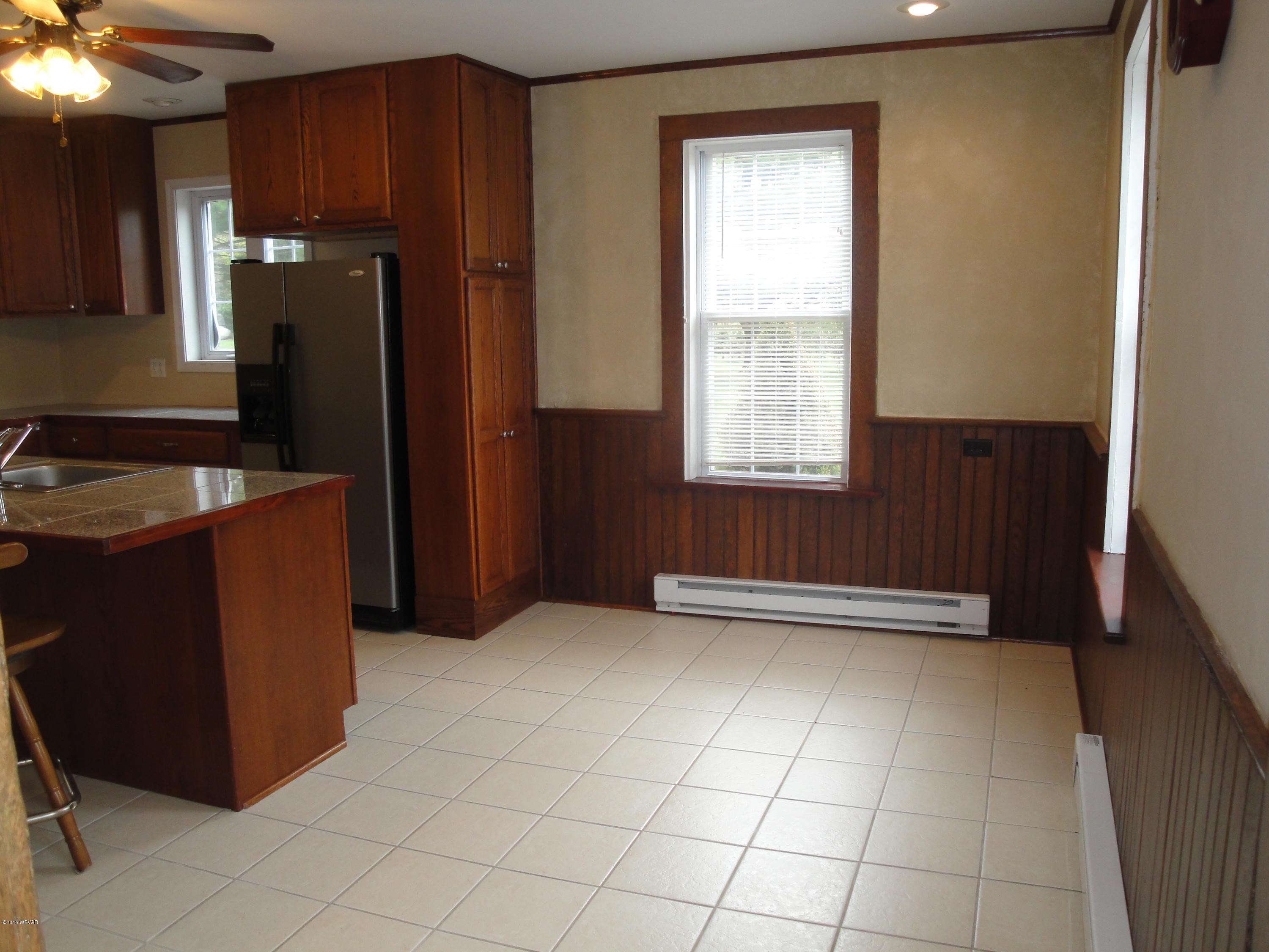 232 Wells Road Williamsport, PA 17702 - Photo 9 of 37 Dining Area
