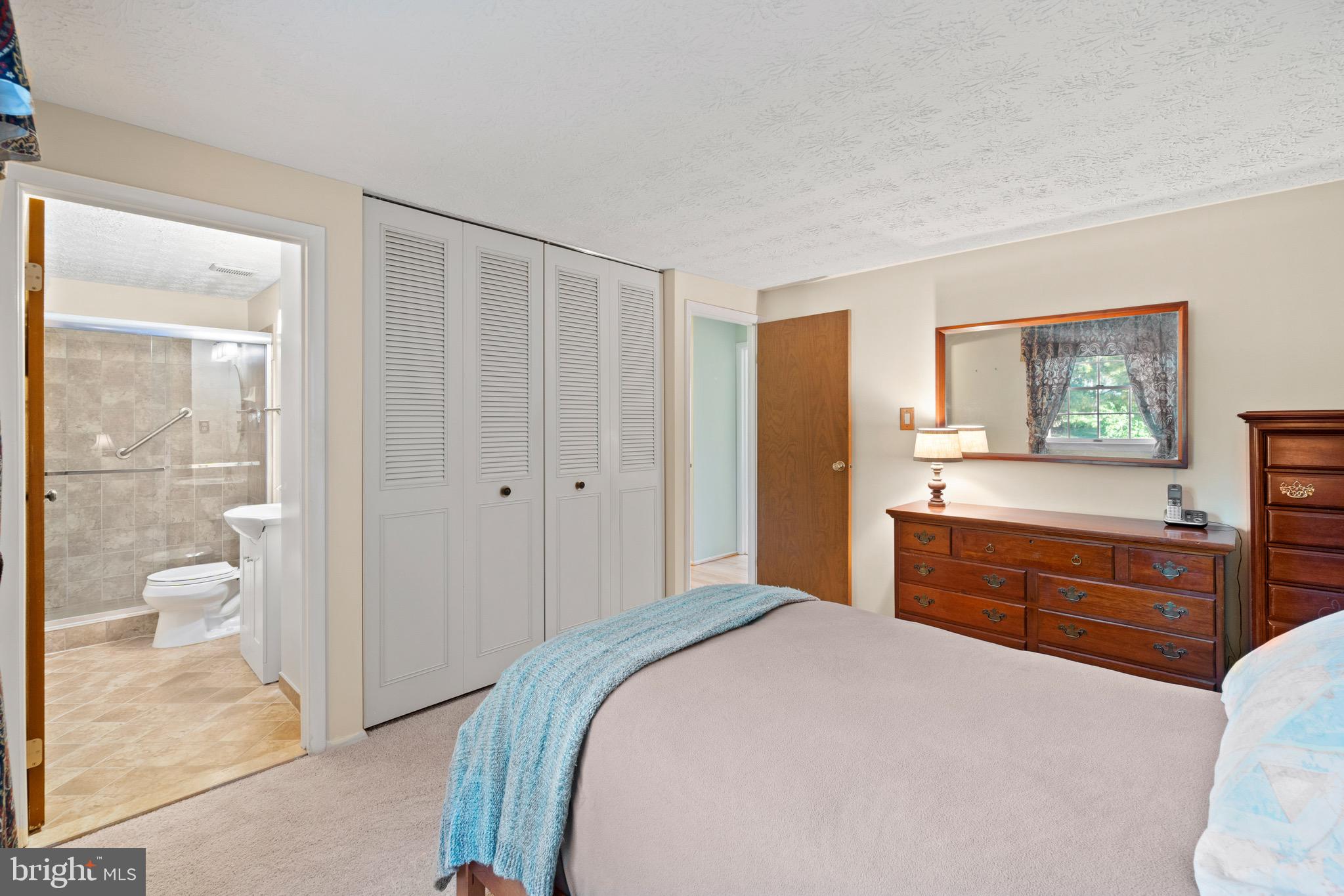 12762 Bradwell Road Herndon, VA 20171 - Photo 14 of 35 Master bedroom has it's own bath.
