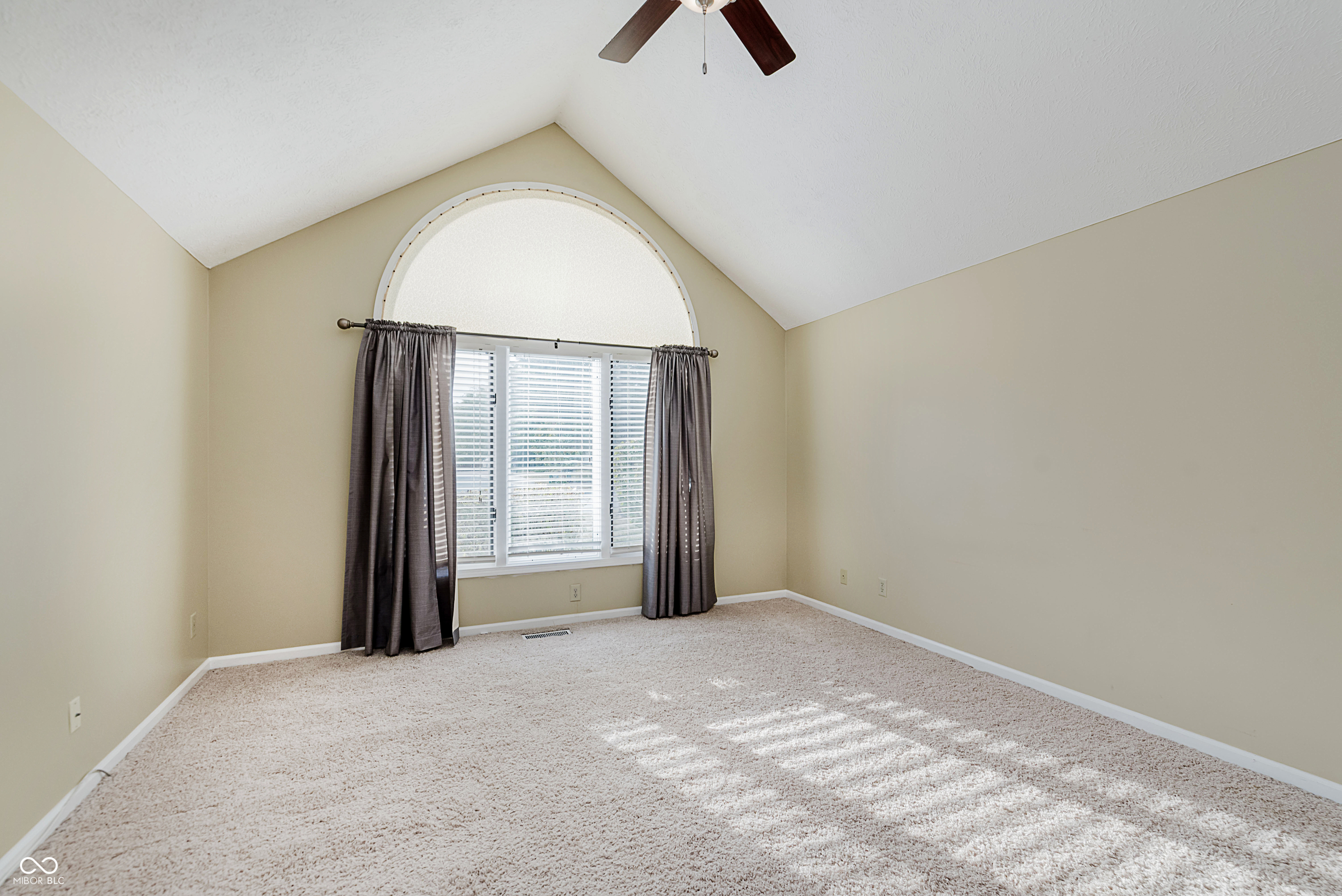 8729 Promontory Road Indianapolis, IN 46236 - Photo 17 of 33