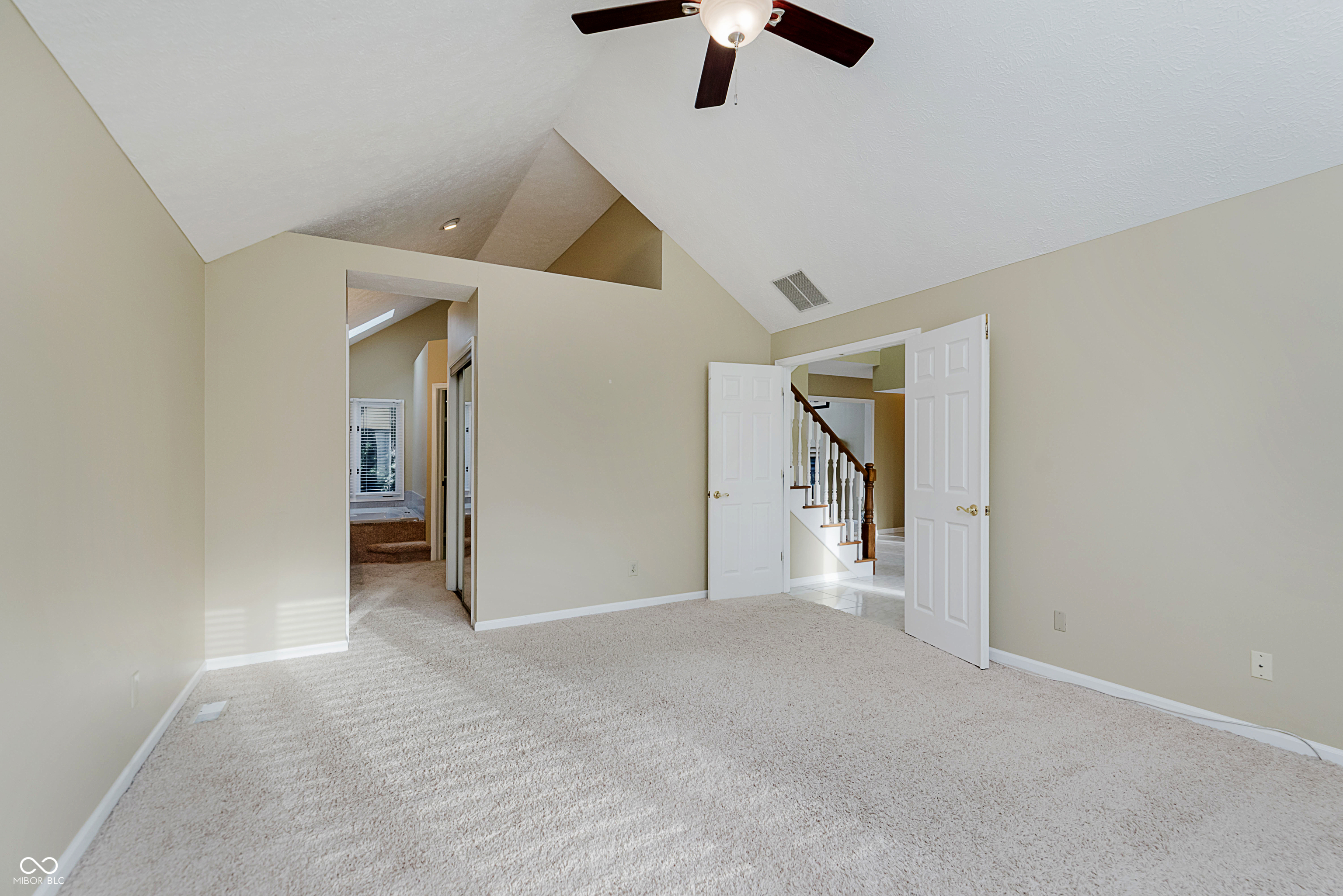 8729 Promontory Road Indianapolis, IN 46236 - Photo 18 of 33