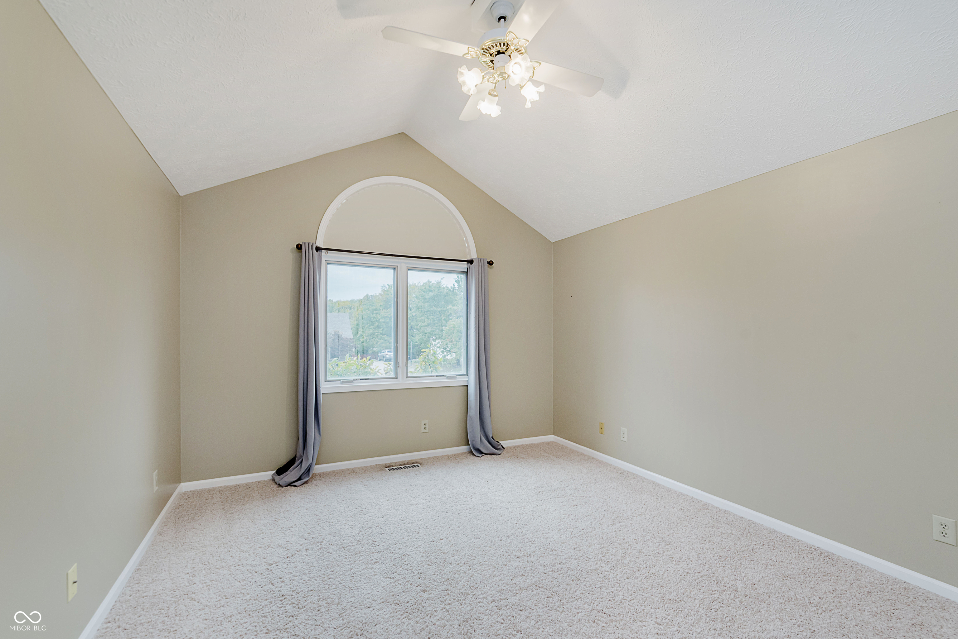 8729 Promontory Road Indianapolis, IN 46236 - Photo 21 of 33