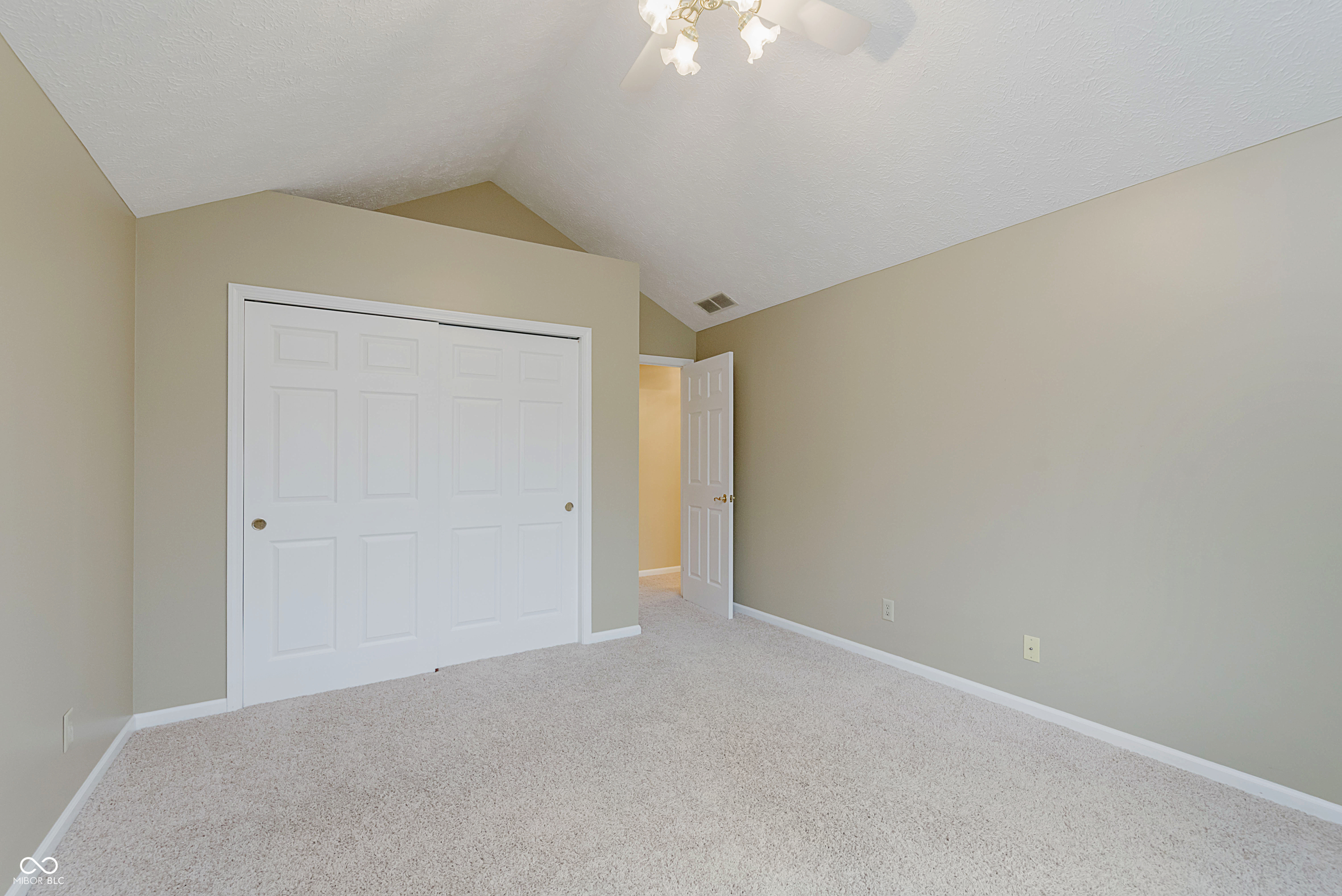 8729 Promontory Road Indianapolis, IN 46236 - Photo 22 of 33