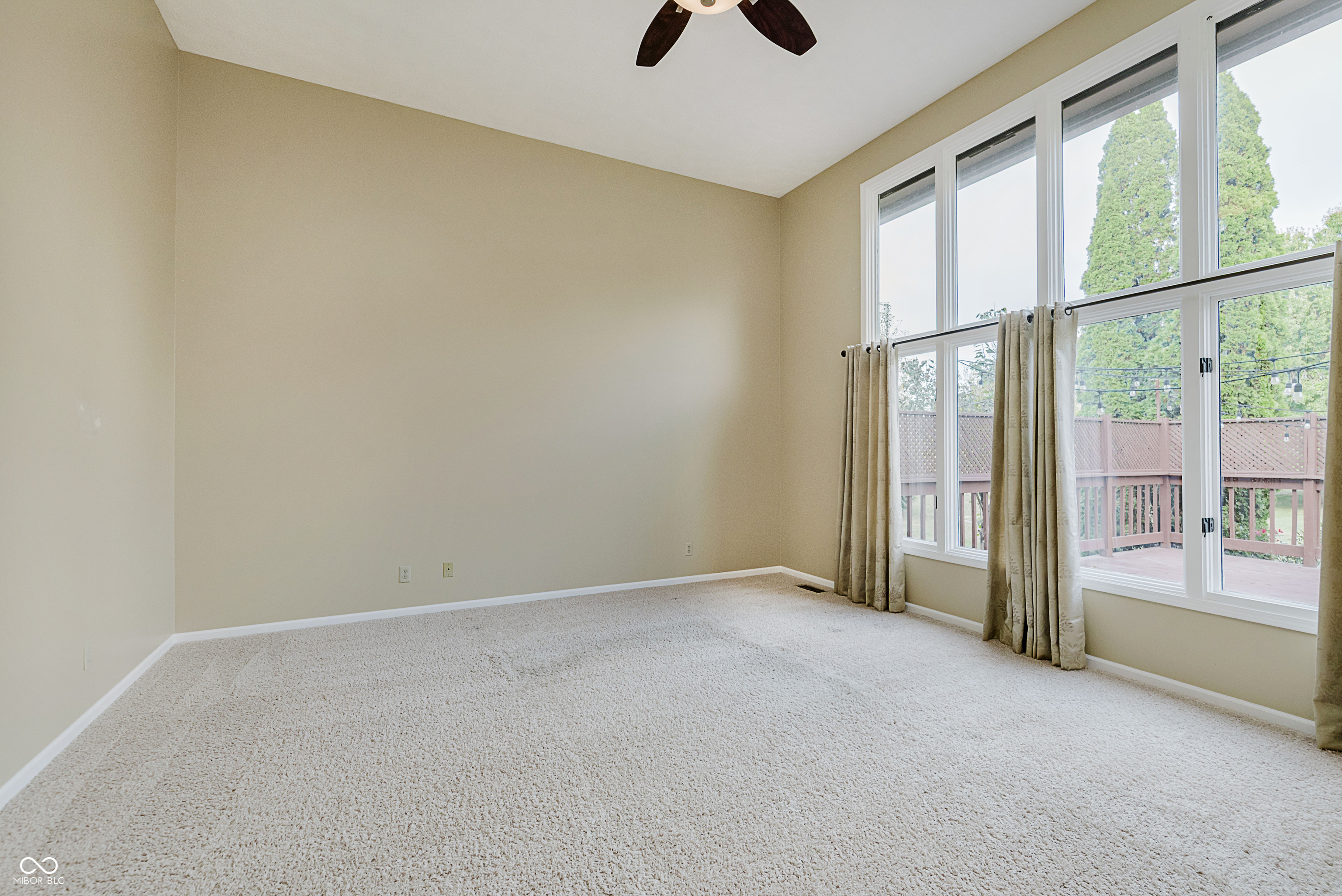 8729 Promontory Road Indianapolis, IN 46236 - Photo 9 of 33