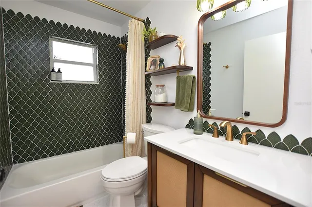 $349,000 | 2022 Hatteras Point, Lakeland, FL 33813