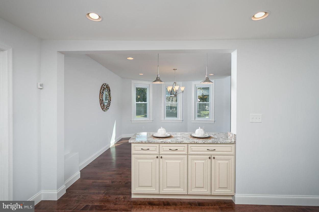 3800 Chatham Road Baltimore, MD 21215 - Photo 9 of 30 Dining Room