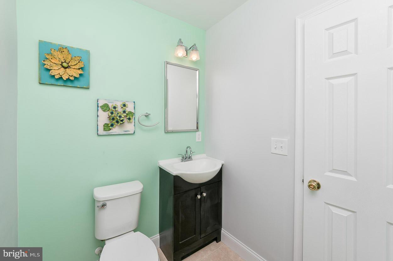3800 Chatham Road Baltimore, MD 21215 - Photo 10 of 30 Bath